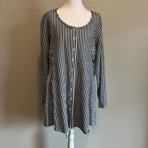 Tulip Matilda‎ Seersucker Stripe Tunic Top - Navy Blue/White Large, Lagenlook